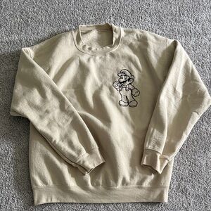 Super Mario sweatshirt .